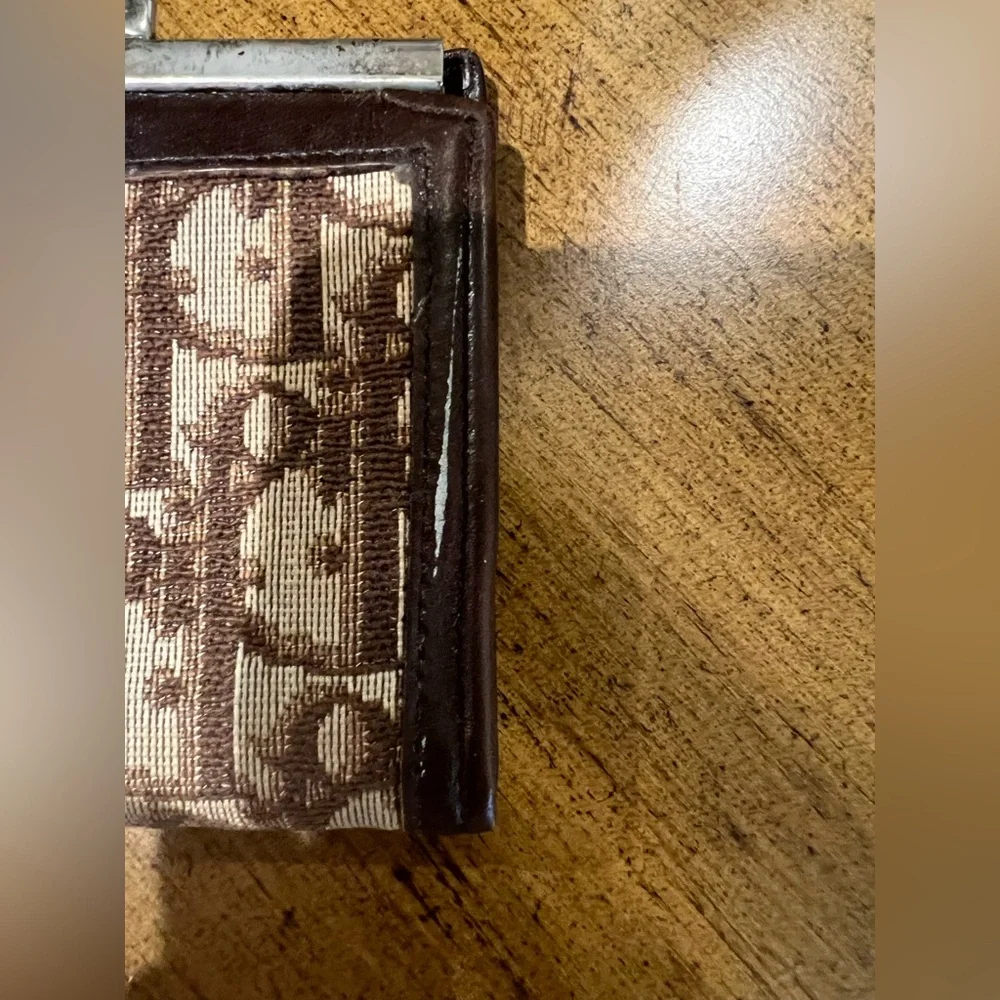 Christian Dior Vintage kiss lock wallet